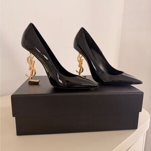 Yves Saint Laurent Black Patent Leather Stiletto Pumps with Gold Logo Heels